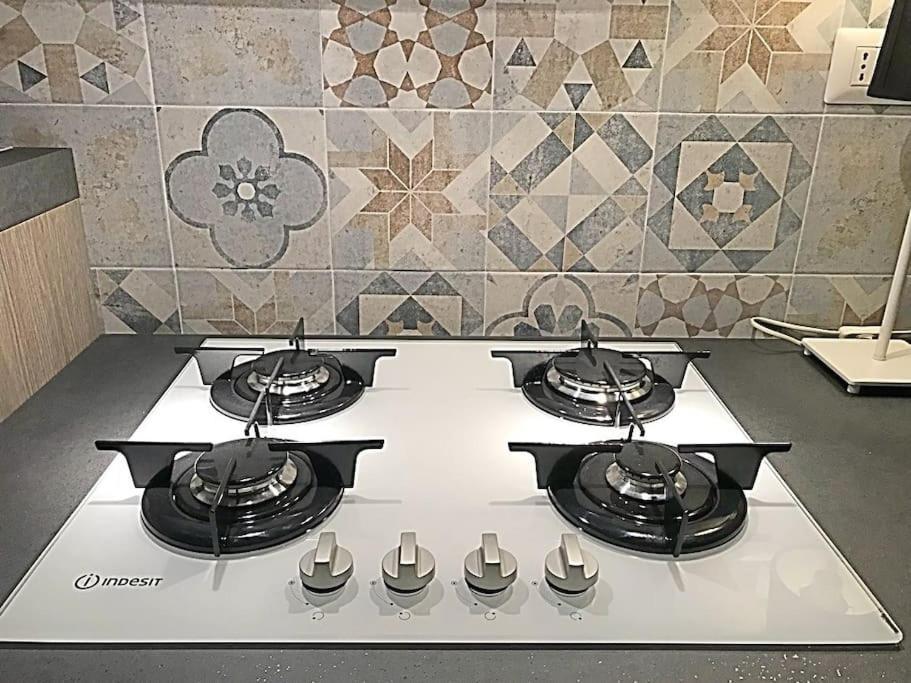 Apartment With Private Parking - Roma Est. Lunghezza Экстерьер фото